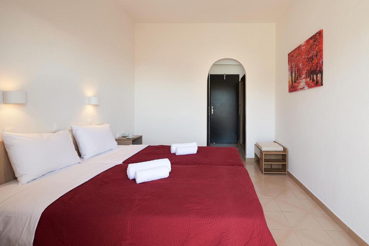 Afroditi Hotel Плакиас Экстерьер фото